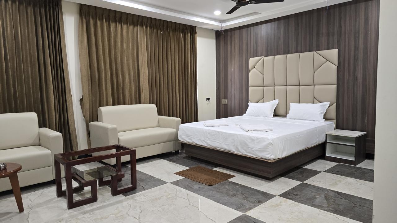 Calm suite interior